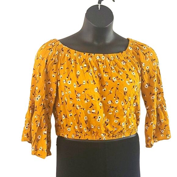 Excellent Condition Bleuh Ciel Juniors Floral Cutout Back Blouse Size Large - Picture 4 of 7